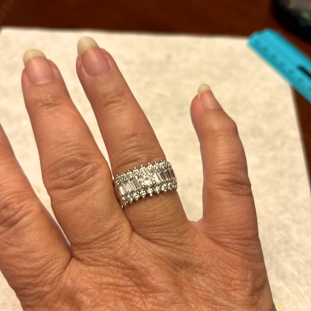 Very Nice Costume Silver and Rhinestone Ring